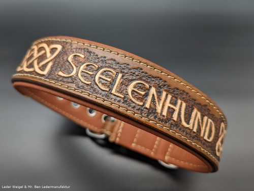 Hundehalsband aus Leder mit Knotenmuster + Wunschaufschrift
