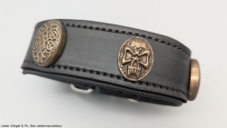 Halsumfang von 26 cm bis 33 cm --> Fettleder --> Breite 4 cm ---> Halsband 1328